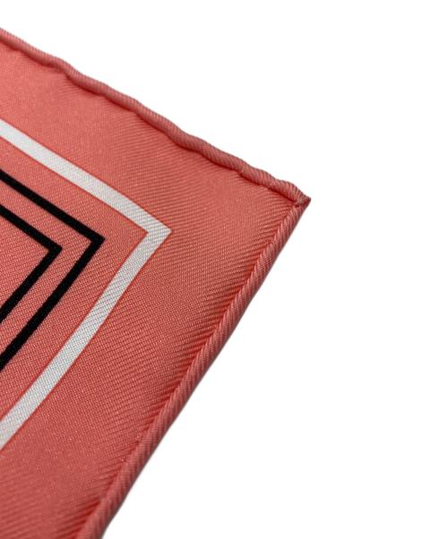 HERMES（エルメス）HERMES (エルメス) シルクバンダナ/EPERON D OR ピンク サイズ:55cmの古着・服飾アイテム