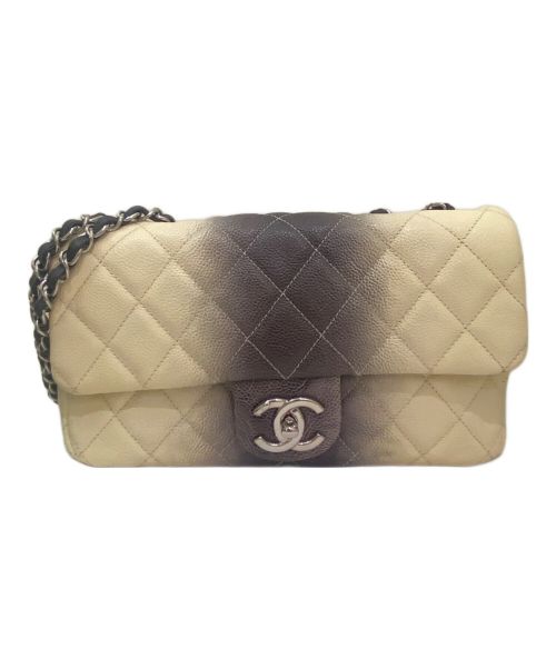 CHANEL（シャネル）CHANEL (シャネル) シングルフラップチェーンショルダーバッグ アイボリー×グレー サイズ:25の古着・服飾アイテム