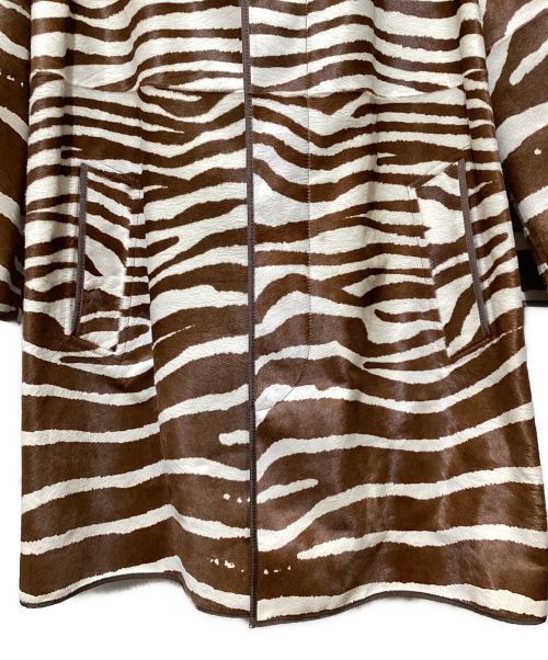 GUCCI（グッチ）GUCCI (グッチ) Zebra Pattern Stencil Collar Coat(ゼブラ柄ステンカラーコート) ホワイト×ブラウン サイズ:48の古着・服飾アイテム