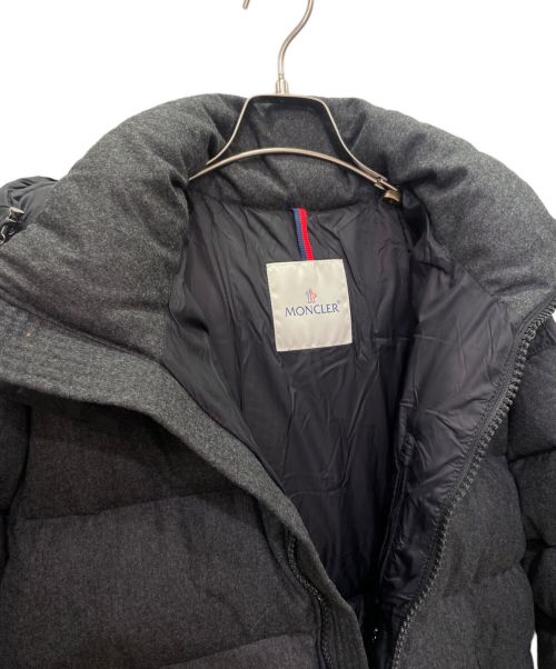 MONCLER（モンクレール）MONCLER (モンクレール) MONTGENEVRE/ダウンジャケット グレー サイズ:3の古着・服飾アイテム