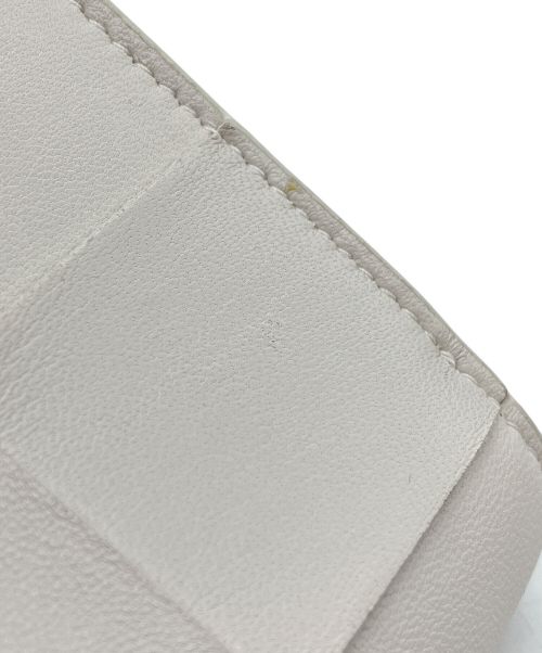 BOTTEGA VENETA（ボッテガベネタ）BOTTEGA VENETA (ボッテガベネタ) イントレチャート2つ折り財布 ホワイトの古着・服飾アイテム