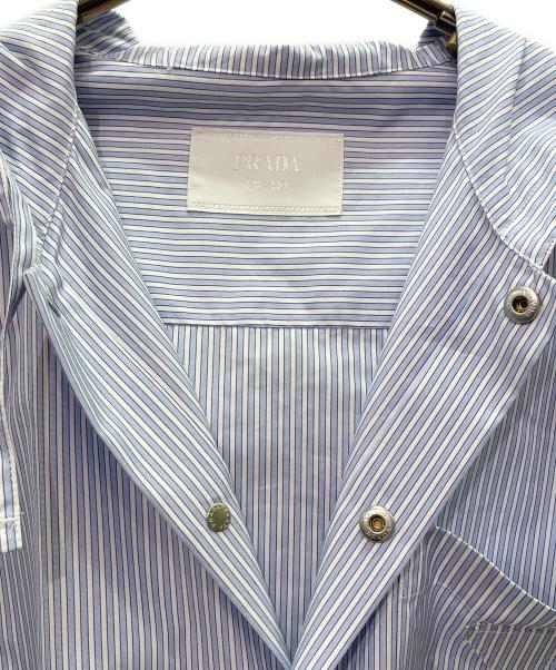 PRADA（プラダ）PRADA (プラダ) フーディー パーカー シャツ ブルー×ホワイト サイズ:Mの古着・服飾アイテム