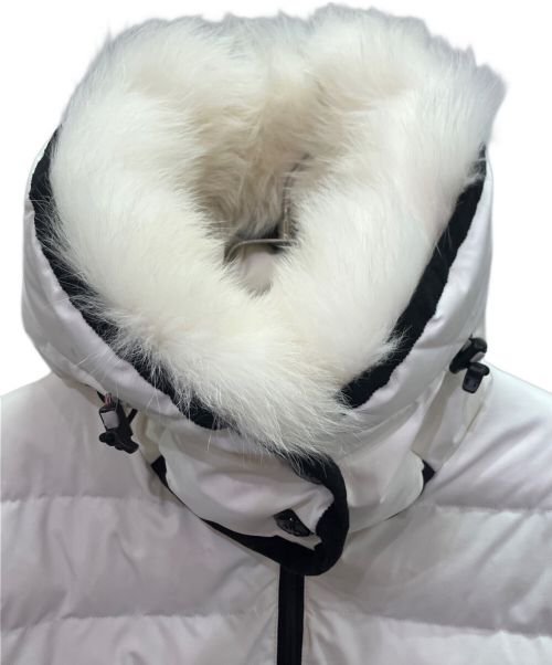 MONCLER GRENOBLE（モンクレール グルノーブル）MONCLER GRENOBLE (モンクレール グルノーブル) LAMOURA/ダウンジャケット ホワイト サイズ:3の古着・服飾アイテム