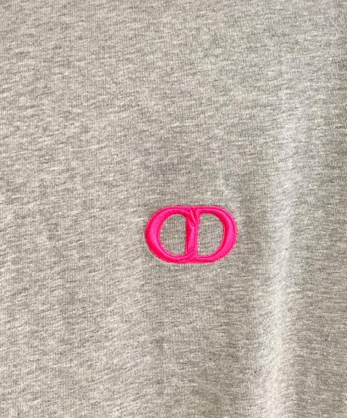 Dior（ディオール）Dior (ディオール) CD刺繍 Tシャツ ライトグレー サイズ:Ｌの古着・服飾アイテム