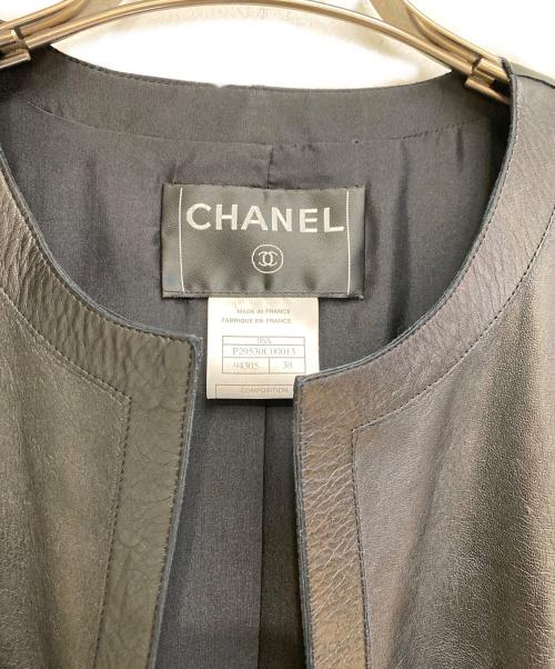 CHANEL（シャネル）CHANEL (シャネル) レザーショートスリーブコート ブラック サイズ:38の古着・服飾アイテム