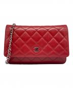 CHANELシャネル）の古着「チェーンウォレット」｜レッド