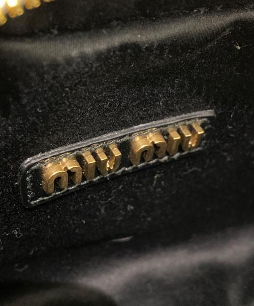 MIU MIU（ミュウミュウ）MIU MIU (ミュウミュウ) 2WAYバッグ ホワイトの古着・服飾アイテム