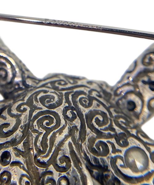 GUCCI（グッチ）GUCCI (グッチ) ラインストーンリボンブローチ シルバーの古着・服飾アイテム