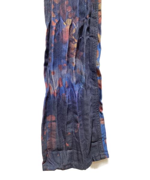 ISSEY MIYAKE MEN（イッセイミヤケメン）ISSEY MIYAKE MEN (イッセイミヤケメン) 山口歴 (ヤマグチ メグル) 15SS 転写デニムプリーツパンツ ネイビー サイズ:2の古着・服飾アイテム