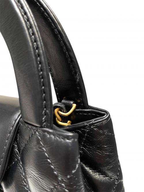 CHANEL（シャネル）CHANEL (シャネル) マトラッセ ミニショッピングバッグ ブラック×ゴールド金具 サイズ:-の古着・服飾アイテム