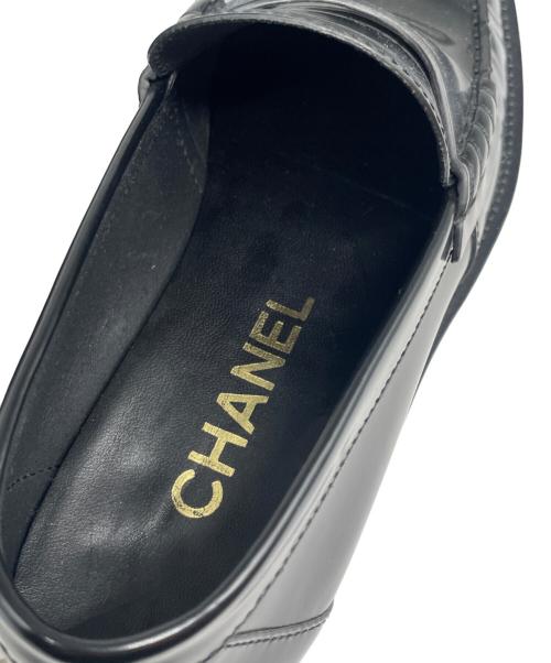 CHANEL（シャネル）CHANEL (シャネル) CHANELロゴ レザーローファー ブラック サイズ:37cの古着・服飾アイテム