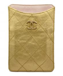 CHANEL（シャネル）の古着「Matrasse Multi Case/マトラッセ マルチケース/キルティングカードケース」｜ゴールド