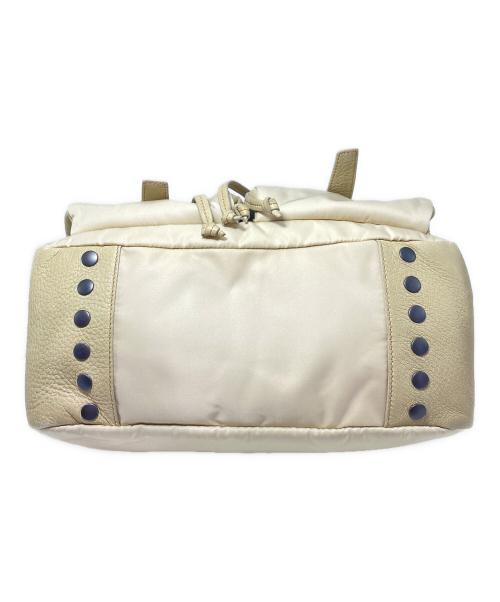PRADA（プラダ）PRADA (プラダ) パンチングショルダーバッグ ベージュの古着・服飾アイテム