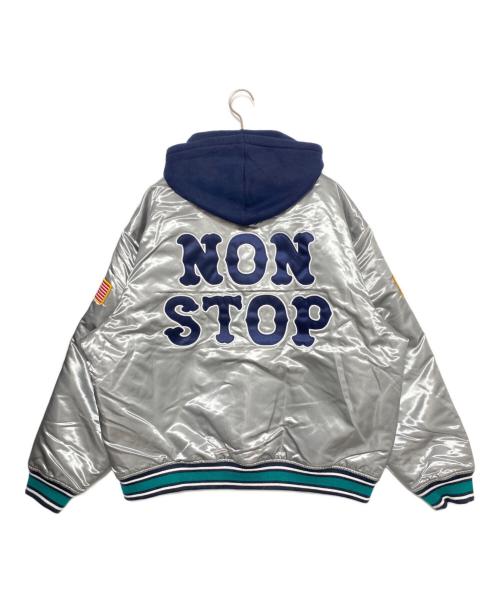 SUPREME（シュプリーム）SUPREME (シュプリーム) HOMERUN (ホームラン) Satin Hooded Varsity Jacket シルバー サイズ:XLの古着・服飾アイテム