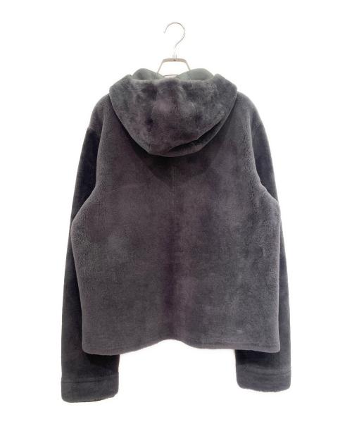 FENDI（フェンディ）FENDI (フェンディ) レザー切替FENDIロゴムートンパーカー グレー サイズ:48の古着・服飾アイテム