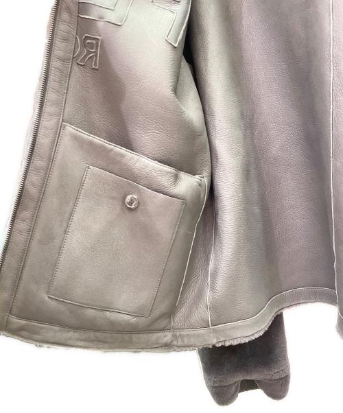 FENDI（フェンディ）FENDI (フェンディ) レザー切替FENDIロゴムートンパーカー グレー サイズ:48の古着・服飾アイテム