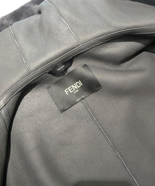 FENDI（フェンディ）FENDI (フェンディ) レザー切替FENDIロゴムートンパーカー グレー サイズ:48の古着・服飾アイテム