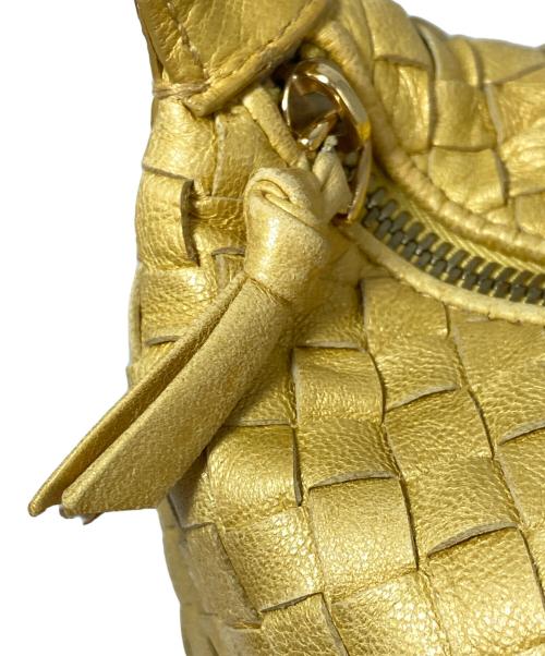 BOTTEGA VENETA（ボッテガベネタ）BOTTEGA VENETA (ボッテガベネタ) イントレチャートハンドポーチ ゴールドの古着・服飾アイテム