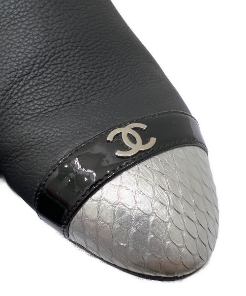 CHANEL（シャネル）CHANEL (シャネル) ココマークミュール ブラック×シルバー サイズ:37の古着・服飾アイテム