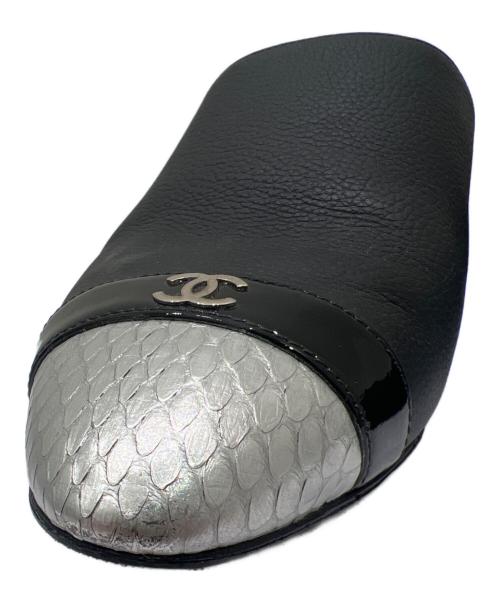 CHANEL（シャネル）CHANEL (シャネル) ココマークミュール ブラック×シルバー サイズ:37の古着・服飾アイテム