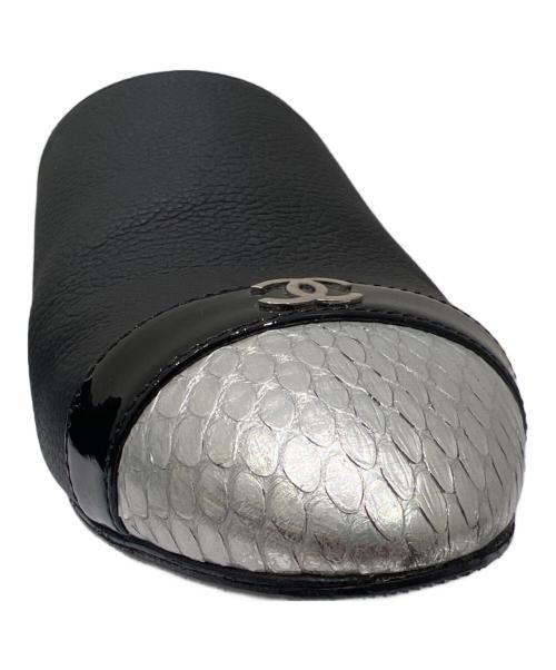 CHANEL（シャネル）CHANEL (シャネル) ココマークミュール ブラック×シルバー サイズ:37の古着・服飾アイテム