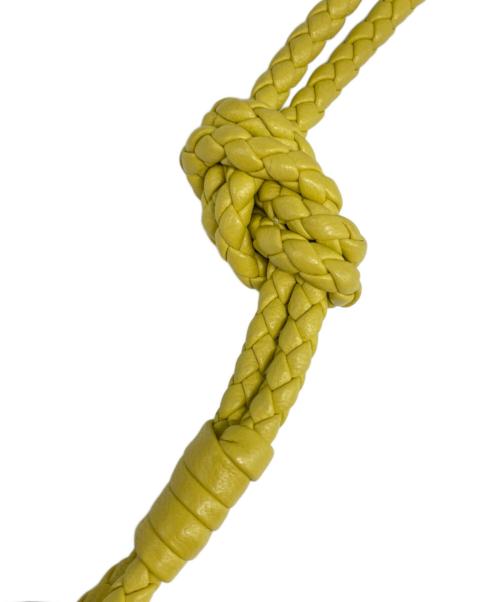 BOTTEGA VENETA（ボッテガベネタ）BOTTEGA VENETA (ボッテガベネタ) チャーム付きキーホルダー イエローの古着・服飾アイテム