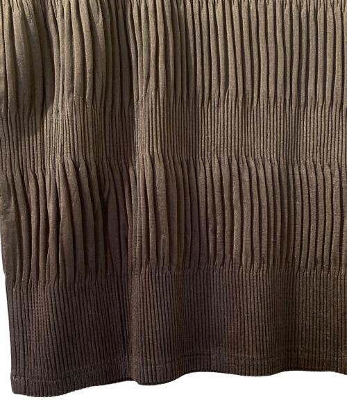 PLEATS PLEASE（プリーツプリーズ）PLEATS PLEASE (プリーツプリーズ) モックネック プリーツブラウス ブラウン サイズ:3の古着・服飾アイテム
