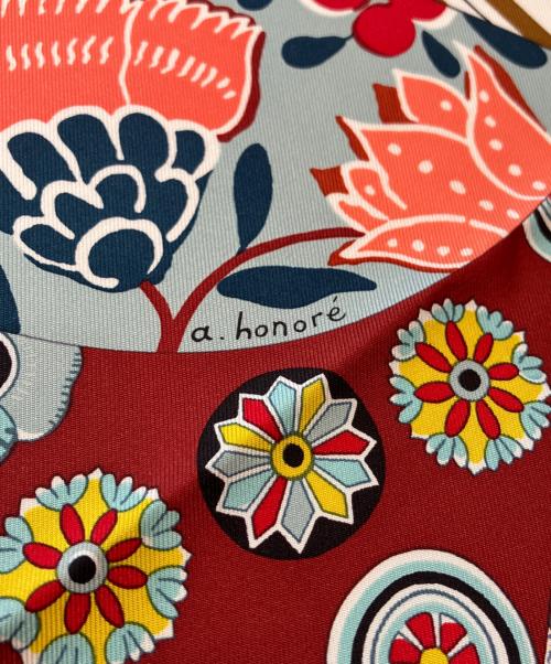 HERMES（エルメス）HERMES (エルメス) カレ90 	サラサの芸術 L'ART DU SARASA ホワイト（マルチカラー） サイズ:90の古着・服飾アイテム