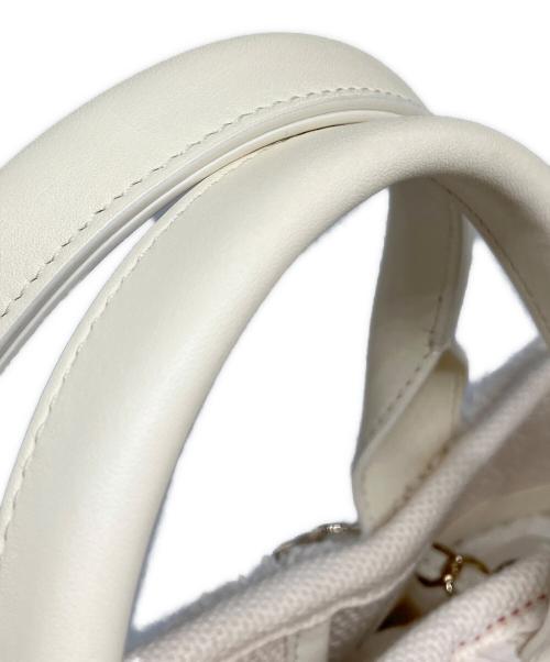 CHANEL（シャネル）CHANEL (シャネル) ドーヴィル ホワイトの古着・服飾アイテム