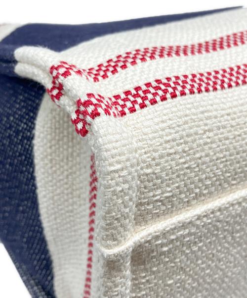 CHANEL（シャネル）CHANEL (シャネル) ドーヴィル ホワイトの古着・服飾アイテム