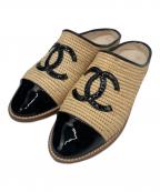 CHANELシャネル）の古着「天然切替 ココマーク スリッポン」｜ブラック×ベージュ