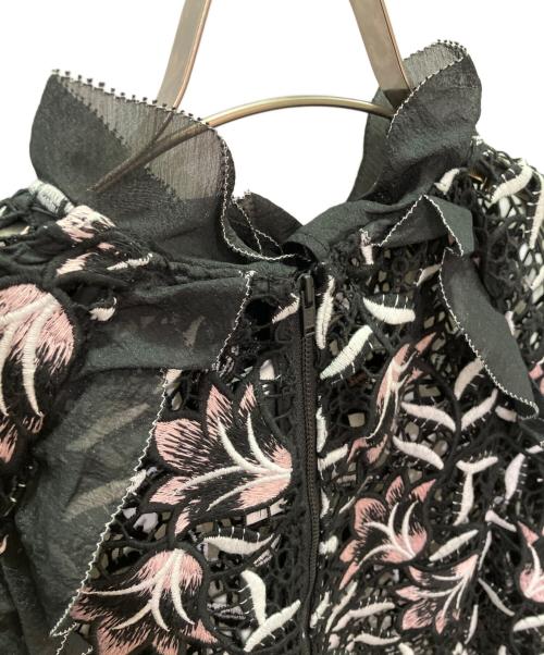 SELF PORTRAIT（セルフ ポートレイト）SELF PORTRAIT (セルフ ポートレイト) クロッシェフリルブラウス ブラック×ピンク サイズ:US8/UK12の古着・服飾アイテム