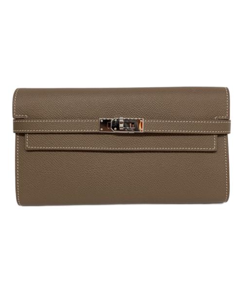 HERMES（エルメス）HERMES (エルメス) ケリーウォレット/シルバー金具/ヴォーエプソン/エトゥープ/C刻印 エトゥープ サイズ:ロングの古着・服飾アイテム