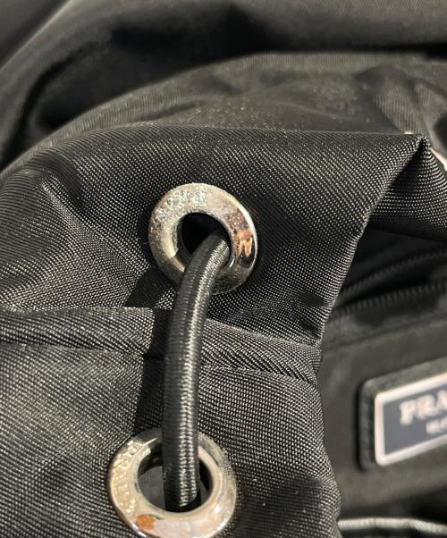 PRADA（プラダ）PRADA (プラダ) 三角ロゴプレート ナイロンリュック ブラックの古着・服飾アイテム