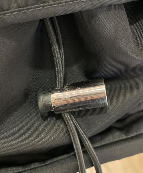 PRADA（プラダ）PRADA (プラダ) 三角ロゴプレート ナイロンリュック ブラックの古着・服飾アイテム