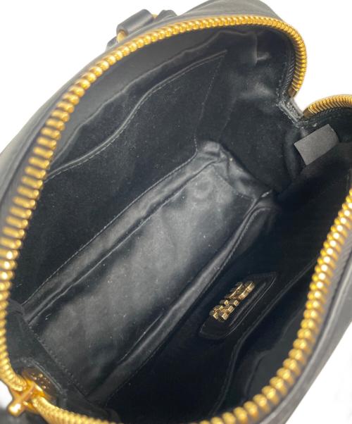 MIU MIU（ミュウミュウ）MIU MIU (ミュウミュウ) アルカディマテラッセ スモール ブラック サイズ:スモールの古着・服飾アイテム