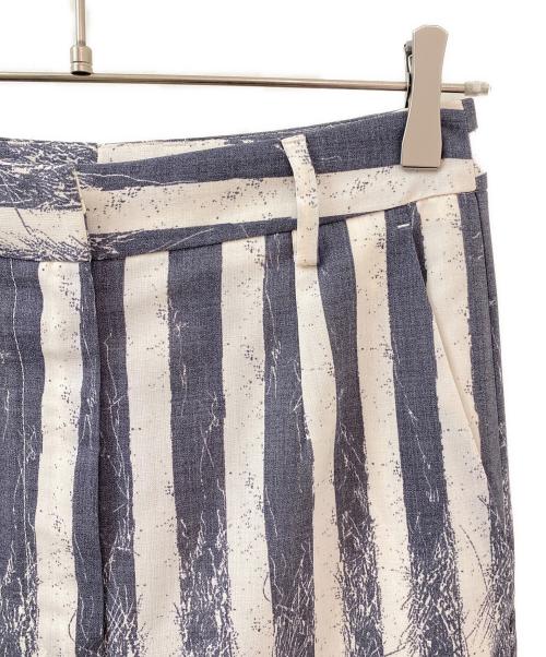 MM6 Maison Margiela（エムエムシックスメゾンマルジェラ）MM6 Maison Margiela (エムエムシックスメゾンマルジェラ) テーパードパンツ ライトグレー×ホワイト サイズ:36の古着・服飾アイテム