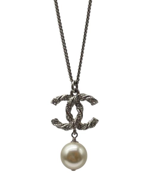 CHANEL（シャネル）CHANEL (シャネル) ココマーク パールデザイン ネックレス シルバーの古着・服飾アイテム