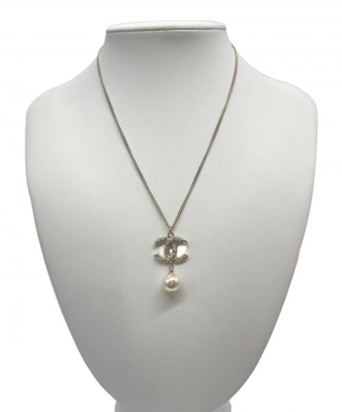 CHANEL（シャネル）CHANEL (シャネル) ココマーク パールデザイン ネックレス シルバーの古着・服飾アイテム