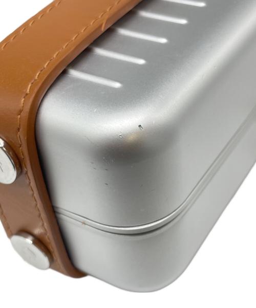 RIMOWA（リモワ）RIMOWA (リモワ) パーソナル クロスボディバッグ シルバーの古着・服飾アイテム