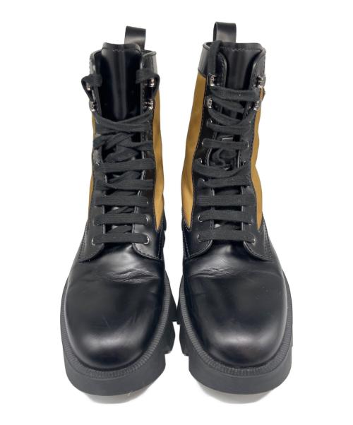 PRADA（プラダ）PRADA (プラダ) ロゴプレート レースアップ ブーツ ブラック×ベージュ サイズ:9の古着・服飾アイテム