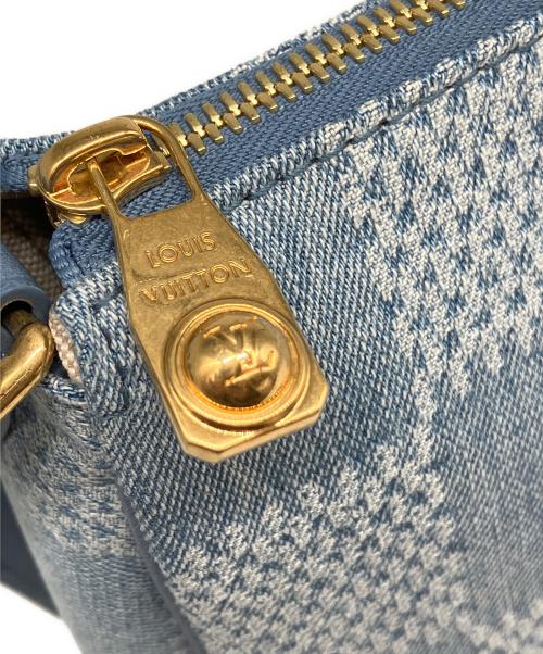 LOUIS VUITTON（ルイ ヴィトン）LOUIS VUITTON (ルイ ヴィトン) ポシェットアクセソワール XL スカイブルーの古着・服飾アイテム