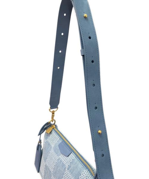 LOUIS VUITTON（ルイ ヴィトン）LOUIS VUITTON (ルイ ヴィトン) ポシェットアクセソワール XL スカイブルーの古着・服飾アイテム