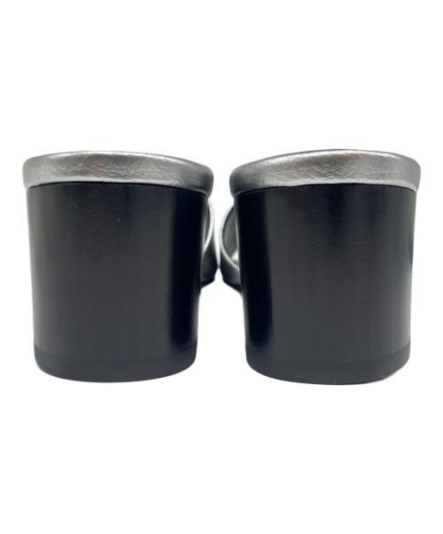 HERMES（エルメス）HERMES (エルメス) ヴェリーケリークラスプレザーサンダル シルバー サイズ:35 1/2の古着・服飾アイテム