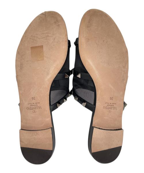 VALENTINO（ヴァレンティノ）VALENTINO (ヴァレンティノ) スタッズ フラットサンダル ブラック サイズ:36の古着・服飾アイテム