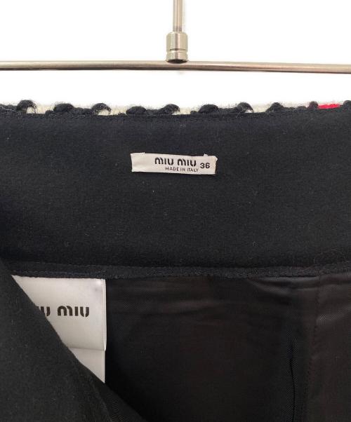 MIU MIU（ミュウミュウ）MIU MIU (ミュウミュウ) 千鳥格子柄スカート アイボリー×ブラック サイズ:36の古着・服飾アイテム