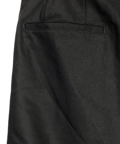 sulvam（サルバム）sulvam (サルバム) タックワイドスラックスパンツ ブラック サイズ:Mの古着・服飾アイテム