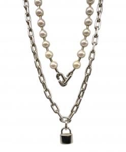 TIFFANY & Co.（ティファニー）の古着「HardWear Pearl Lock Necklace ハードウェア パール ロック ネックレス」