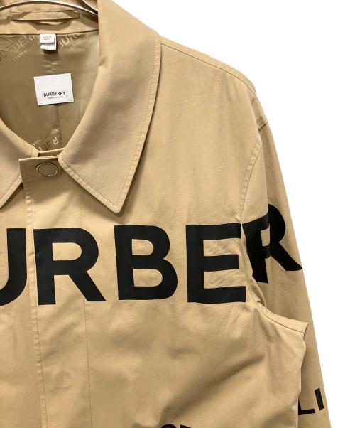 BURBERRY（バーバリー）BURBERRY (バーバリー) ホースフェリープリントステンカラーコート ベージュ サイズ:56の古着・服飾アイテム