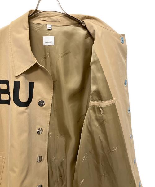 BURBERRY（バーバリー）BURBERRY (バーバリー) ホースフェリープリントステンカラーコート ベージュ サイズ:56の古着・服飾アイテム